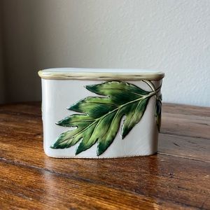 Fitz and Floyd Classics Manhattan Garden Pattern bathroom set toothbrush holder